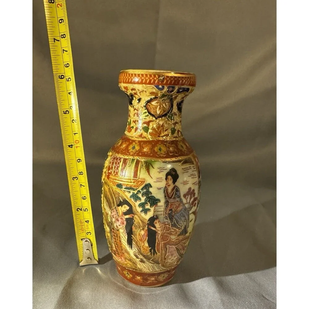 Vintage Chinese 6” Vase Satsuma Female Floral Geisha Garden Nature Motif Beauty